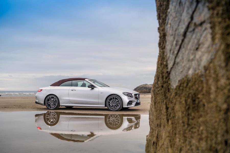  Mercedes-AMG E53 4Matic+ Cabriolet (A238) 2018 года  (UK) (фото 3 из 40)